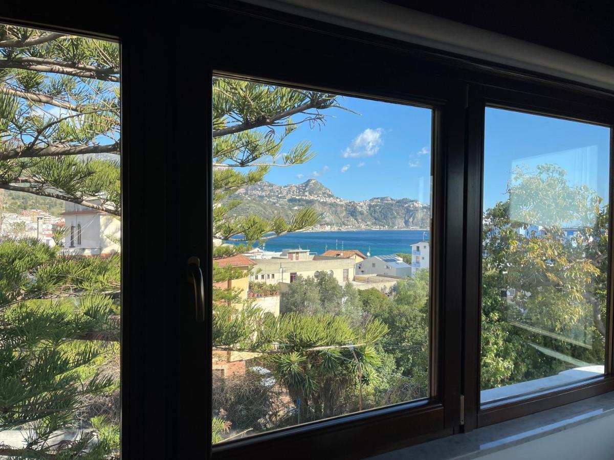 John Sea Suites Giardini-Naxos Exterior foto