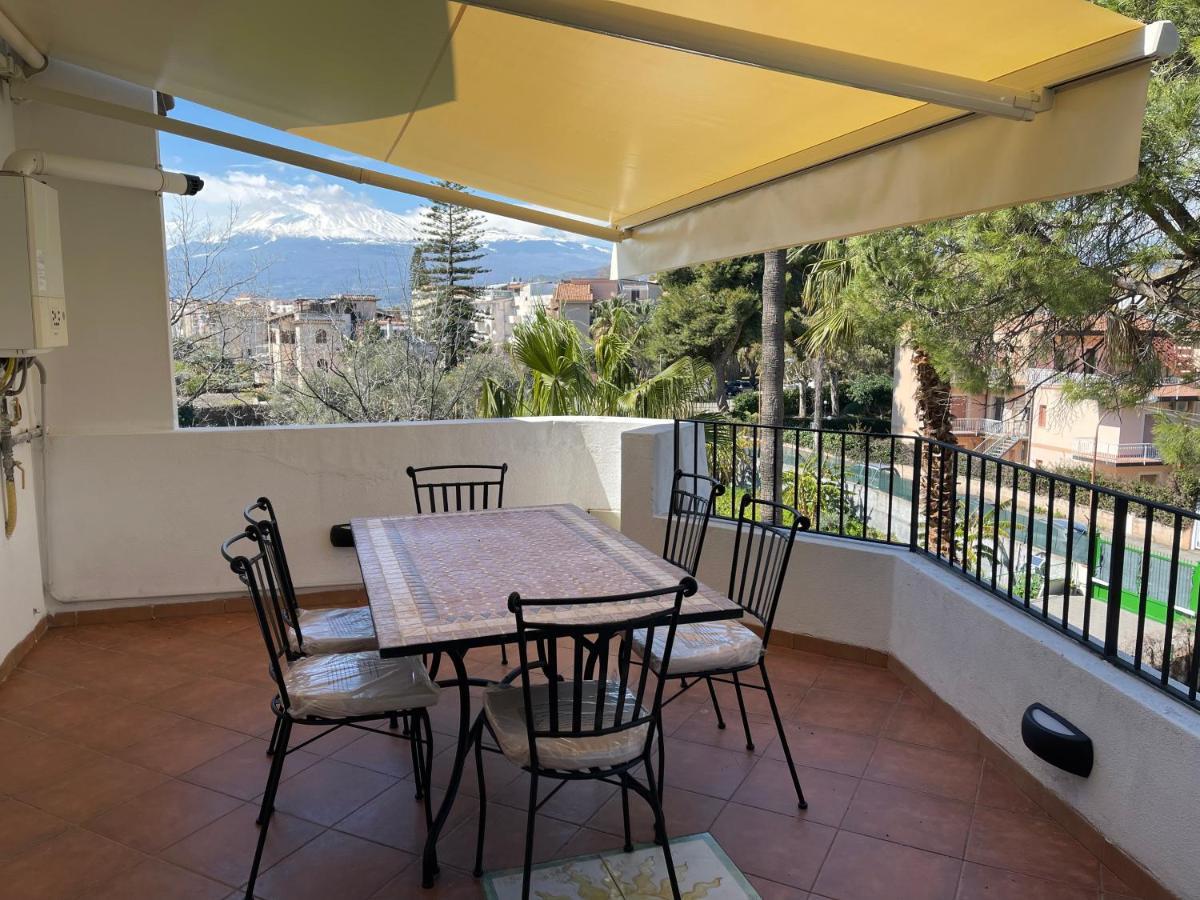 John Sea Suites Giardini-Naxos Exterior foto