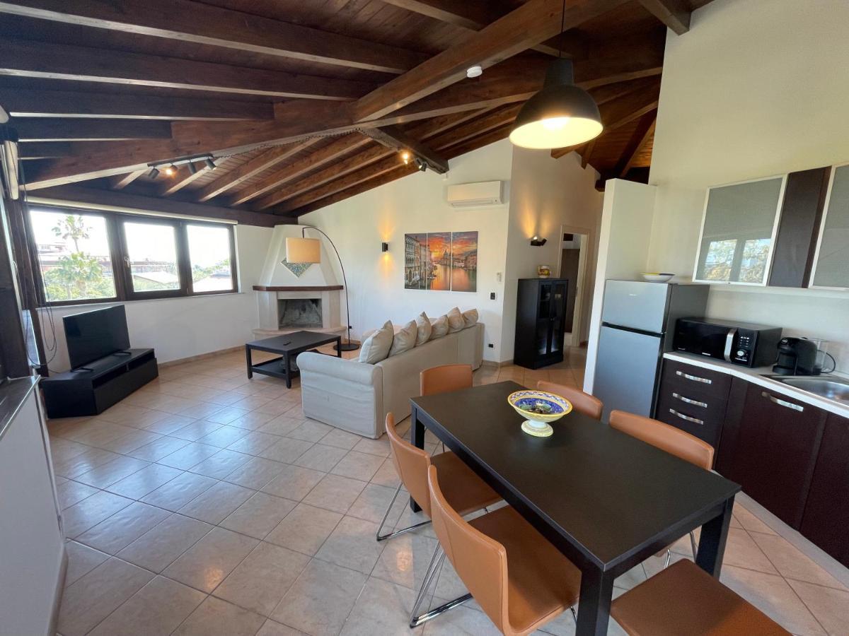John Sea Suites Giardini-Naxos Exterior foto