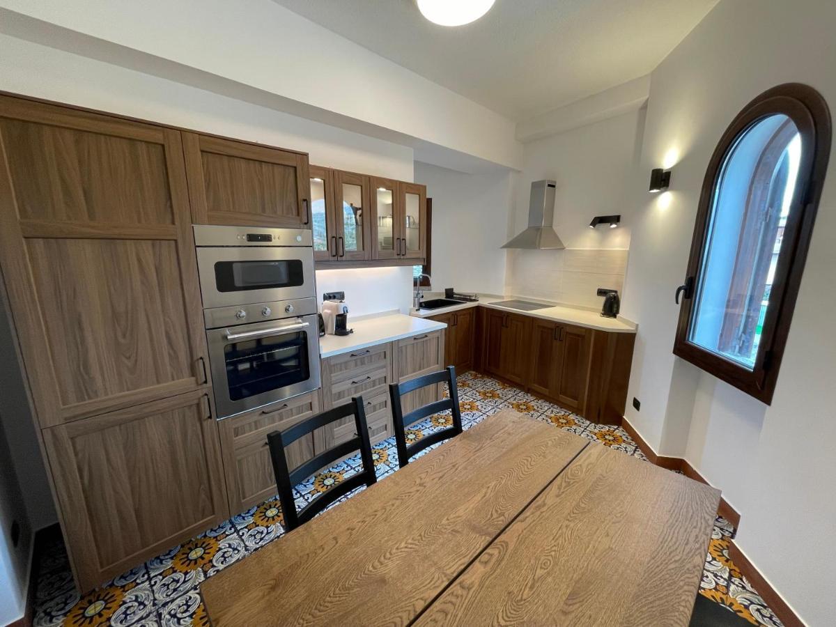 John Sea Suites Giardini-Naxos Exterior foto