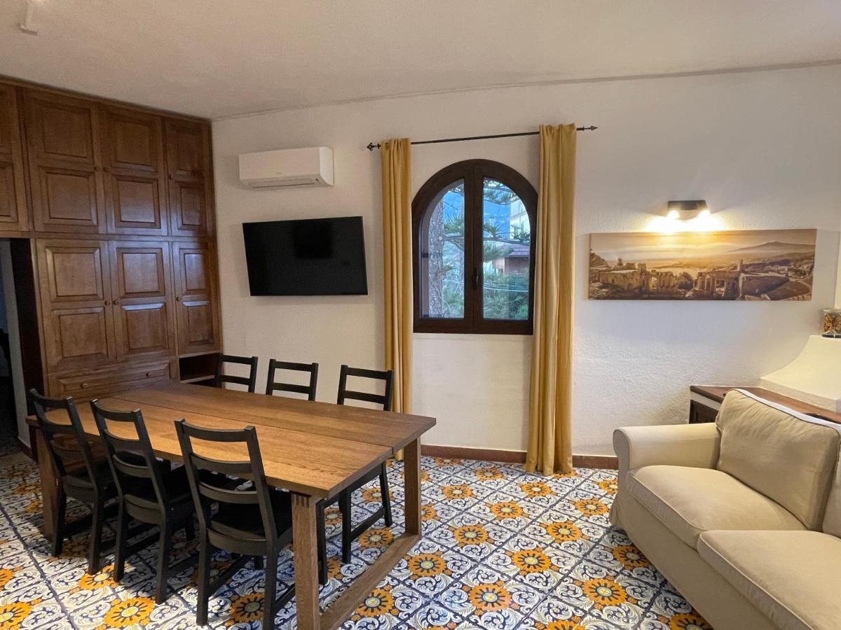 John Sea Suites Giardini-Naxos Exterior foto