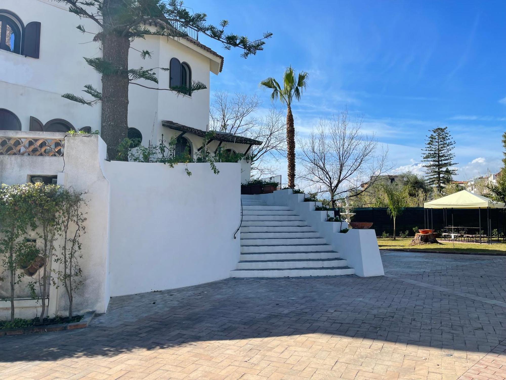 John Sea Suites Giardini-Naxos Exterior foto