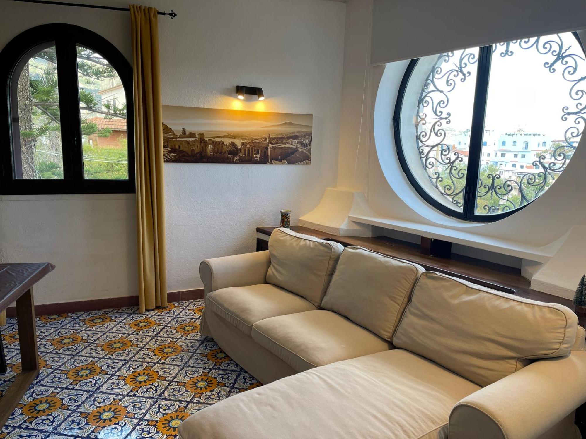 John Sea Suites Giardini-Naxos Exterior foto