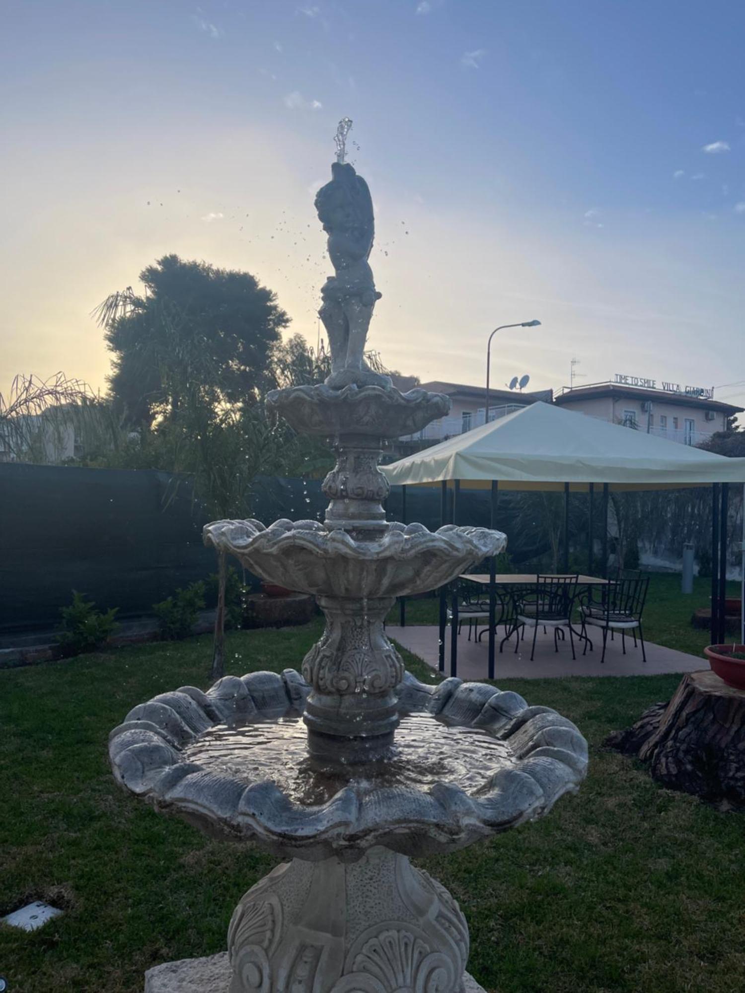 John Sea Suites Giardini-Naxos Exterior foto